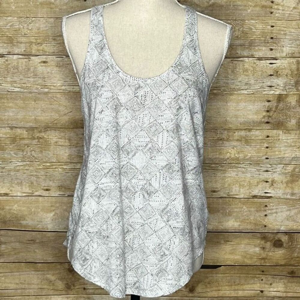 Old Navy Relaxed Fit Dot Pattern Everyday Racerback Tank Top Size Medium